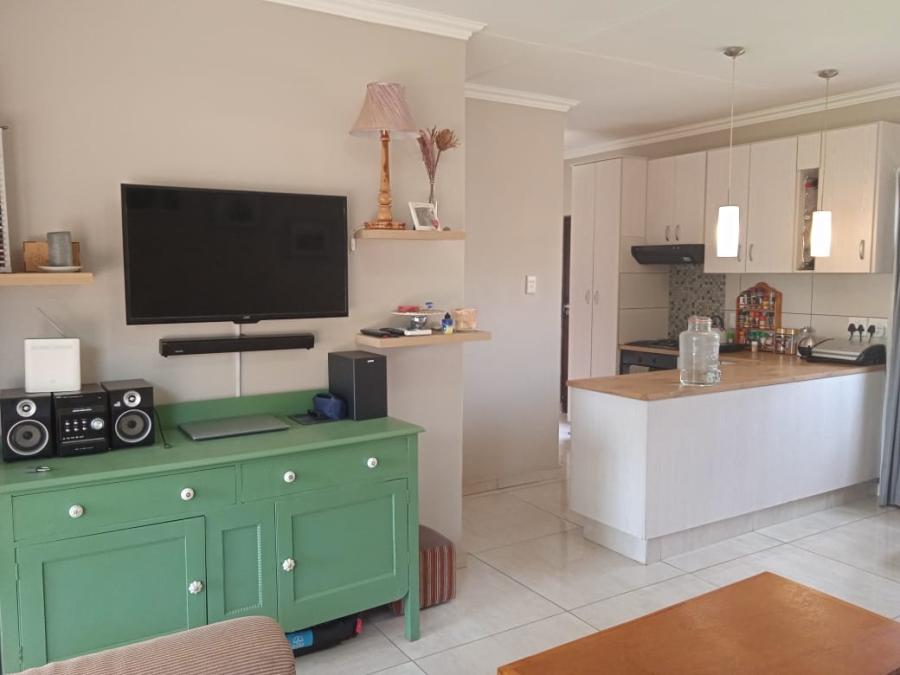 2 Bedroom Property for Sale in Vredenhof Sh Free State